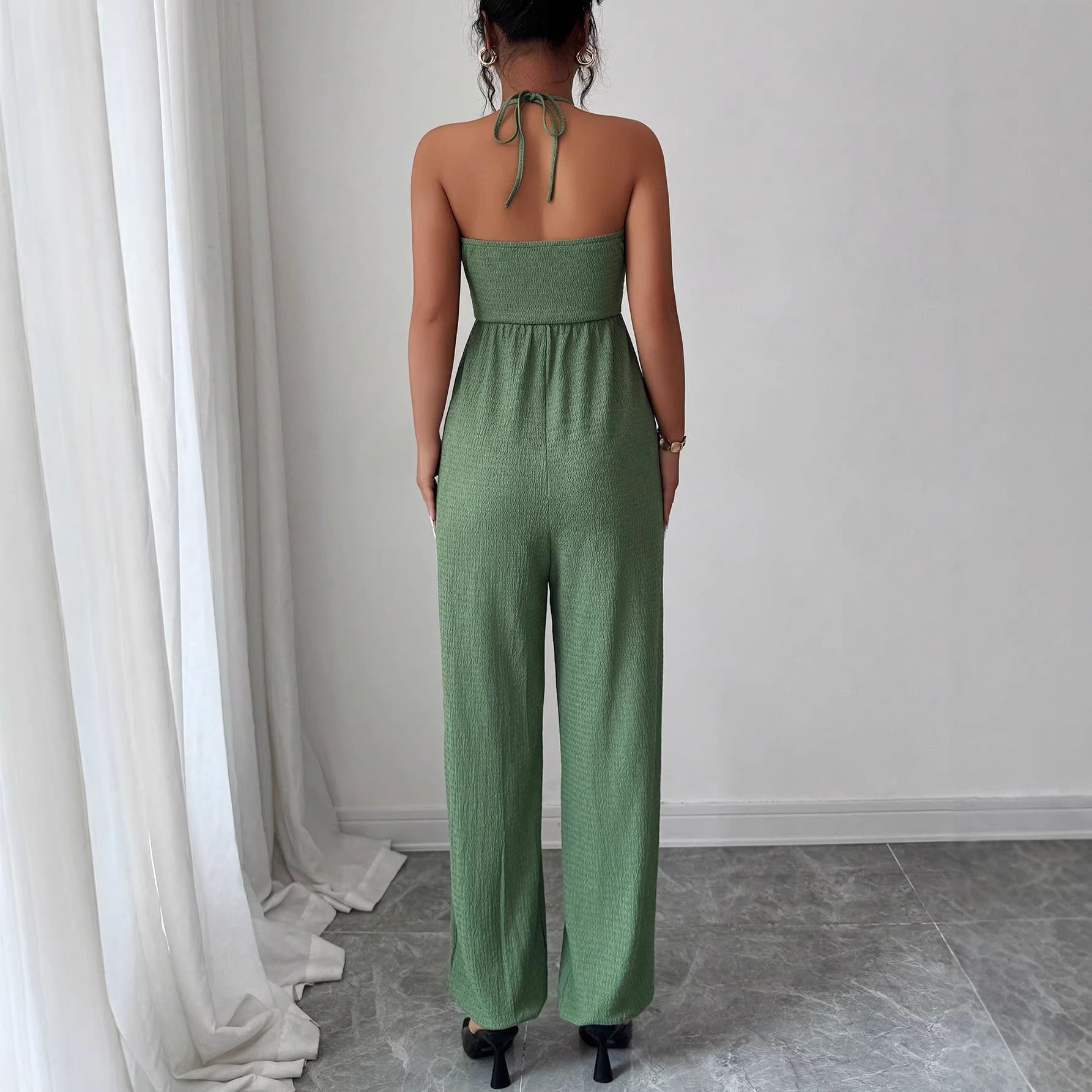 Deep-V Halter-neck Sleeveless Pleated Jumpsuit With Pockets And A Back Tie DC-Beyond Borders Collective
