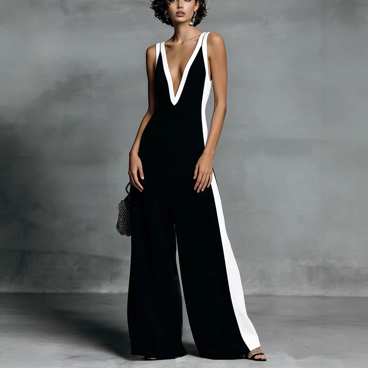 Sleeveless Womens V-Neck Contrasting Color Wide-Leg Jumpsuit DC-Beyond Borders Collective