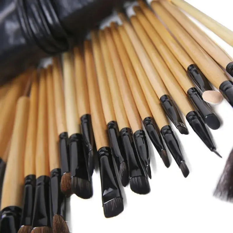 Gift Bag Of 24 Pcs Makeup Brush Sets RightOn68