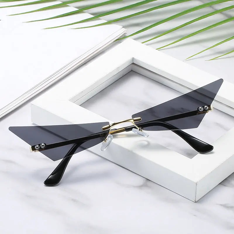 Retro Triangle European And American Cat Eye Disco Instafamous Sunglasses DC-Beyond Borders Collective